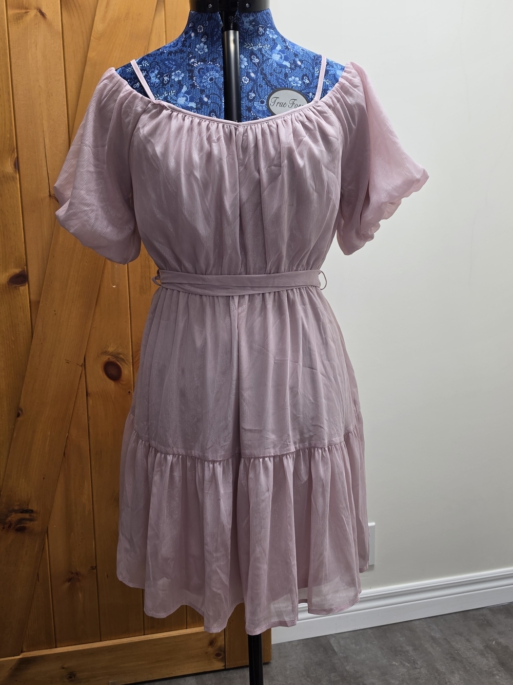 ANDRÉE BY UNIT Shimmery Pink Dress